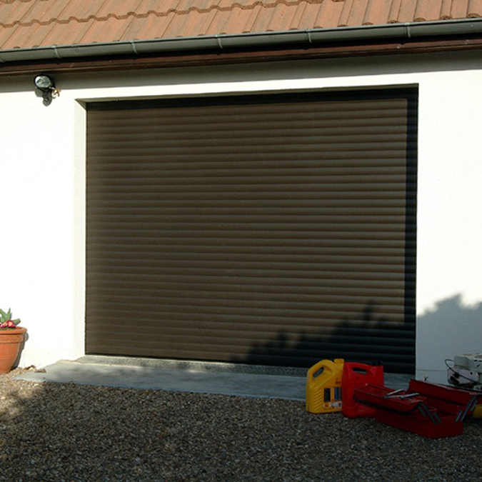 Porte de garage traditionnelle Compact